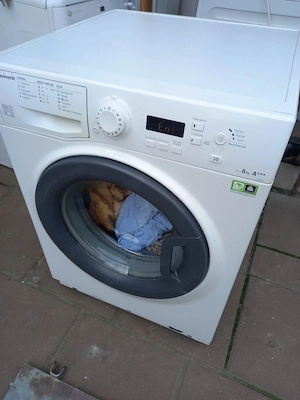 masina de spalat baunekt 8  kg model impecabil clasa aa++