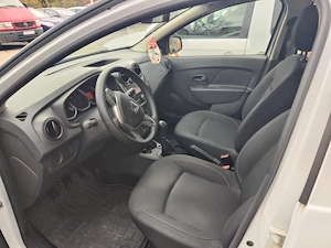 Dacia Logan 2019 - 18.500 km reali - ideală taxi UBER - imagine 3