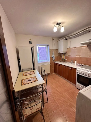 De vanzare garsonieră cu balcon, confort 1, 45mp, mobilata si utilata zona Episcopiei - imagine 2