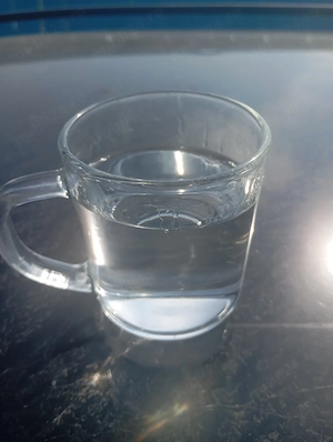 Vând țuică din vin 