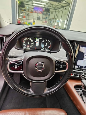 Volvo S90 2018 D4 Inscription - imagine 10