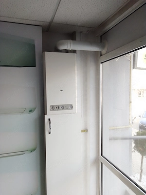 Spatiu comercial amplasat stradal. - imagine 7