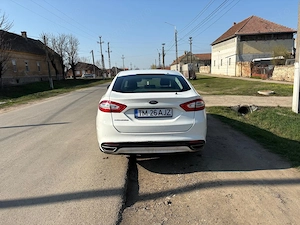 Ford Mondeo MK5 - imagine 4