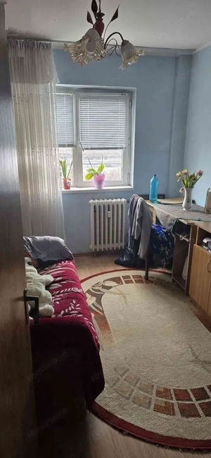 De vanzare Apartament 3 camere Pacii - imagine 3