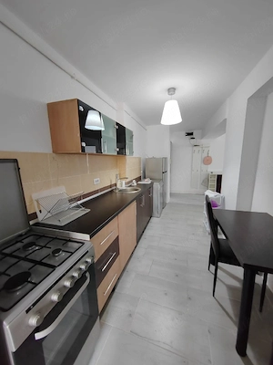 Închiriez apartament cu trei camere complet renovat lângă Iulius Mall  - imagine 8