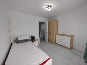 Închiriez apartament cu trei camere complet renovat lângă Iulius Mall  - imagine 10