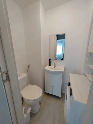 Închiriez apartament cu trei camere complet renovat lângă Iulius Mall  - imagine 15