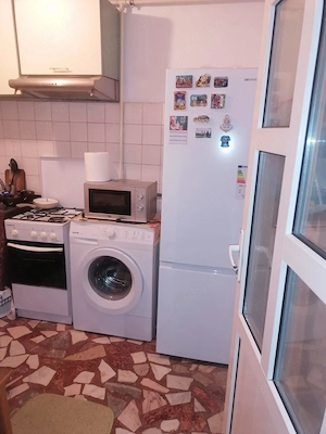 De vanzare apartament 3 camere Tomis Nord, Constanta - imagine 3