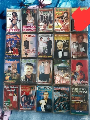 Vînd Schimb Casete Audio Cu Muzică De Petrecere
