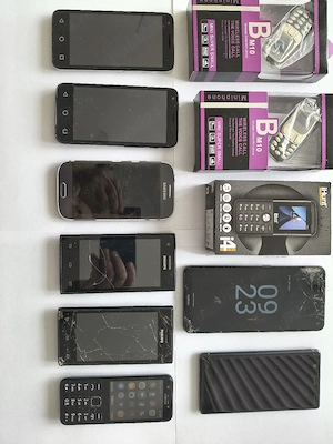 Lot telefoane reciclare sau piese