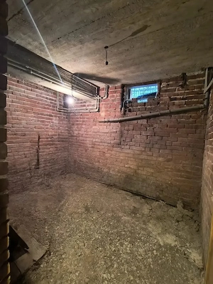 Vând casă, centru vechi, în Târgoviște  - imagine 3