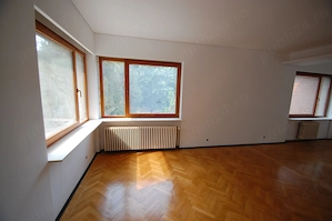 proprietar închiriez un birou 30 mp în zona Bastion   Medicina   Punctele Cardinale  - imagine 5