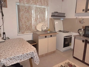 2 camere  la  casa  -central  -intrare  separata - imagine 4