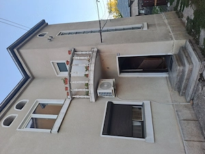 Vand ap.3 csm si curte teren 427mp 