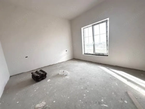 Duplex 4 camere despartit prin garaj - Mosnita Noua in zona excelenta - imagine 11