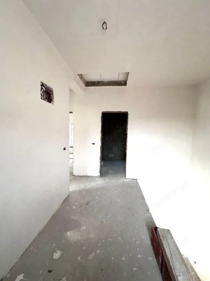 Duplex 4 camere despartit prin garaj - Mosnita Noua in zona excelenta - imagine 13