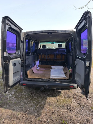 Vând Renault Trafic 1.9dci.  - imagine 4