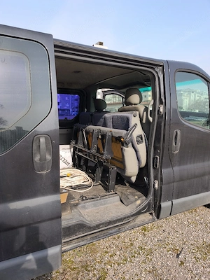 Vând Renault Trafic 1.9dci.  - imagine 9