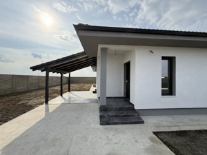 Casa individuala, 4 camere, 105 utili, 580 teren, comision 0% Sanmihaiu Roman - imagine 3