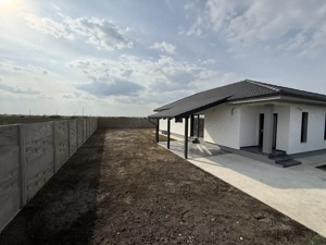 Casa individuala, 4 camere, 105 utili, 580 teren, comision 0% Sanmihaiu Roman - imagine 9