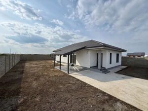 Casa individuala, 4 camere, 105 utili, 580 teren, comision 0% Sanmihaiu Roman - imagine 11