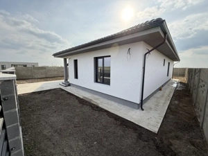 Casa individuala, 4 camere, 105 utili, 580 teren, comision 0% Sanmihaiu Roman - imagine 16