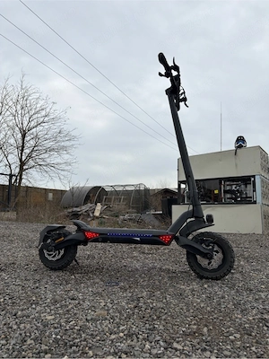 vand trotineta electrica motor 1000w viteza maxima 50km h pret 2200lei