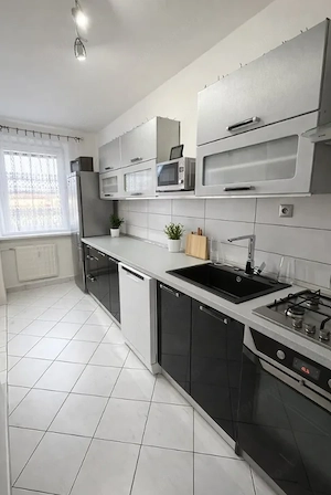 Apartament de inchiriat cu 2 camere in zona Coresi - imagine 3