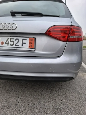 Audi A4 Avant  2.0 - imagine 8