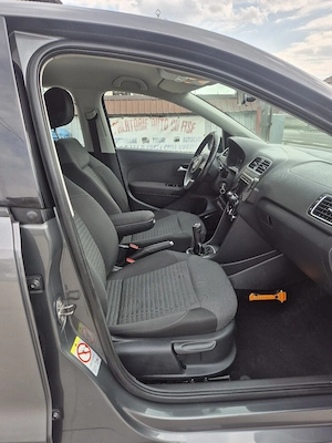 Vw Polo an 2011 04 mot 1.6 TDI euro 5 - imagine 9