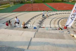 Dacă ai putea să ai un parc privat de 1,6 ha „la tine în curte”? - imagine 7