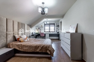 Casă SMART cu 5 camere, teren 720 mp, fotovoltaice 13 kW, Aradul Nou - imagine 10