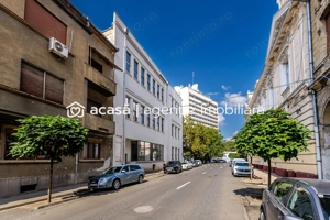 Clădire ultracentrală de vânzare Bulevardul Decebal Comision 0