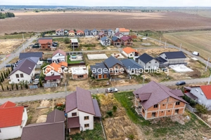 Casă nefinisata la sol in Fântânele, cartier nou Comsion 0