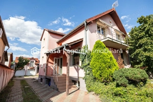 Vilă cu 6 camere în zona rezidențială - Poltura - imagine 7