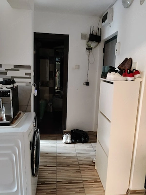 vind apartament 2 camere 