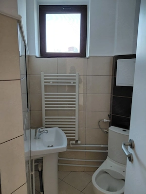 Firma ofer spre vanzare imobil D+P+3E+M, functiuni mixte, suprafata utila 791mp. 