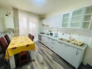 Apartament 3 camere 58mp, bloc cu lift, zona Vivo  - imagine 2