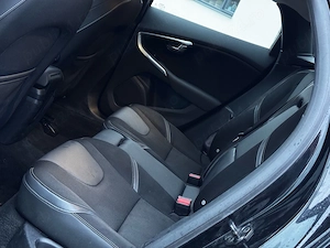 Volvo v40 D2   1.6 Diesel    cash sau rate  - imagine 4