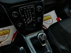 Volvo v40 D2   1.6 Diesel    cash sau rate  - imagine 7