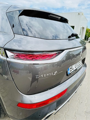 DS 7 Crossback 4x4, Plug-in Hybrid, faruri Diamond, 2 km - imagine 4