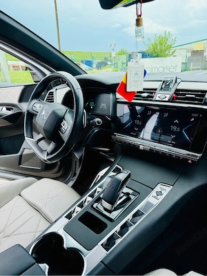 DS 7 Crossback 4x4, Plug-in Hybrid, faruri Diamond, 2 km - imagine 2