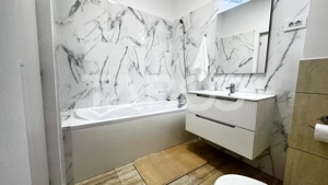 Apartament mobilat utilat 3 camere 2 bai parcare zona Calea Surii Mici - imagine 5