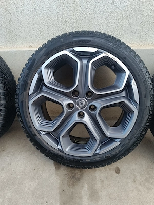 Roți 5x114,3  , anvelope iarnă Pirelli 225 45 r19  - imagine 4