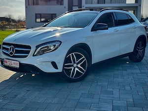 Mercedes Benz Gla - Sport Packet 4matic - Automat - Diesel Euro6- Cash sau Rate - imagine 9