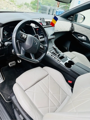 DS 7 Crossback 4x4, Plug-in Hybrid, faruri Diamond, 2 km - imagine 5