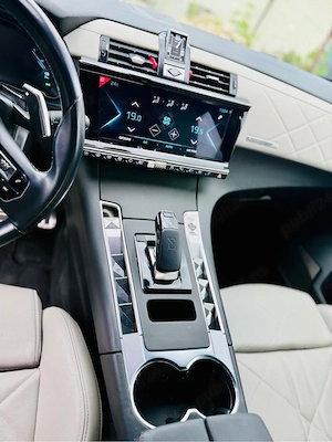 DS 7 Crossback 4x4, Plug-in Hybrid, faruri Diamond, 2 km - imagine 9