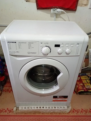 Masina de spălat Indesit 