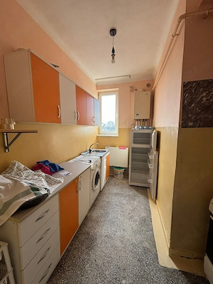 De vânzare apartament cu 2 camere si balcon, zona Restaurantului Bradu - imagine 4