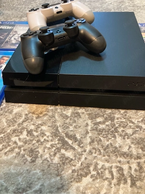 vand ps4 + 2 console + 4 jocuri